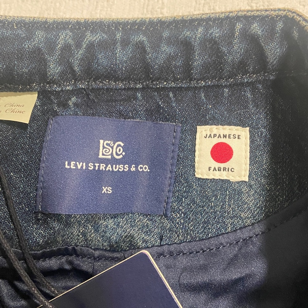Levi's® Blue Tab elevated collection denim heritage traditional craftsmanship. - Picture 2 of 4